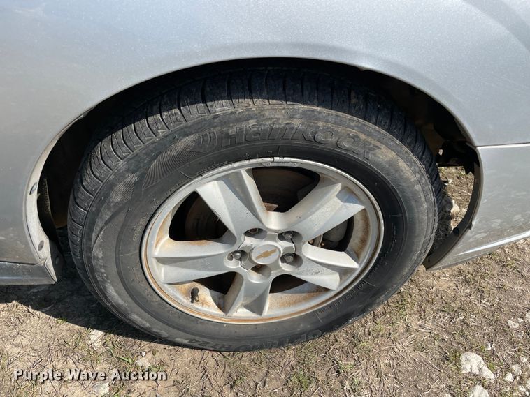 image for item MM9437 2004 Chevrolet Malibu MAXX LS