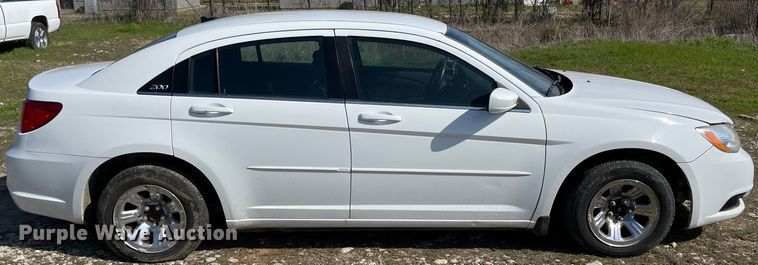 image for item MM9438 2012 Chrysler 200