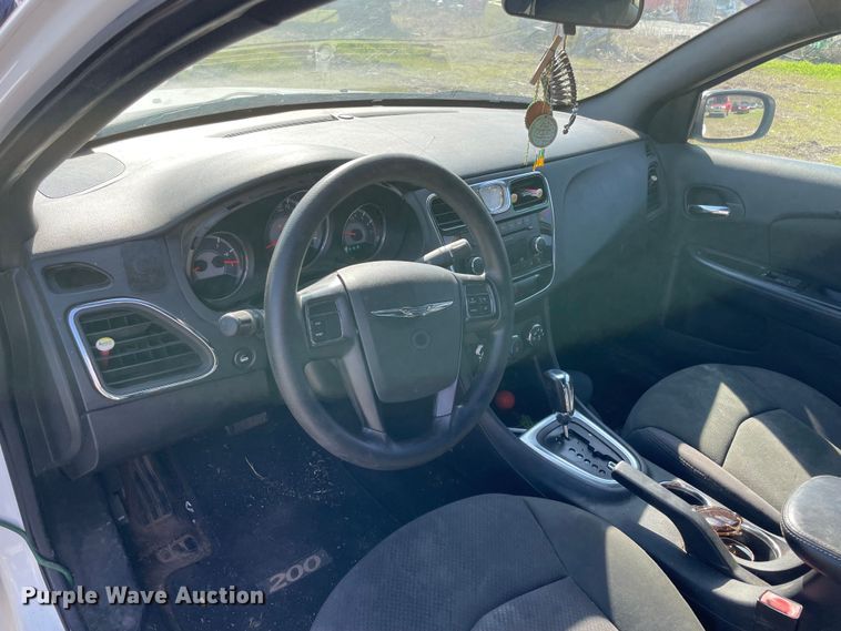 image for item MM9438 2012 Chrysler 200