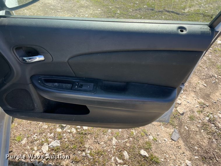 image for item MM9438 2012 Chrysler 200