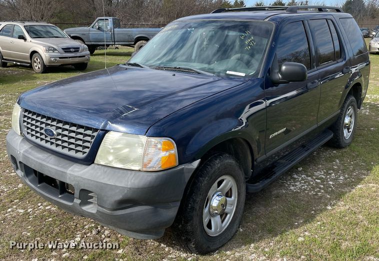 image for item MM9439 2004 Ford Explorer  SUV