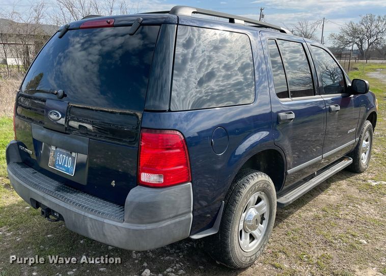 image for item MM9439 2004 Ford Explorer  SUV