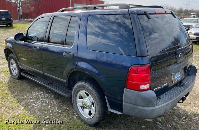 image for item MM9439 2004 Ford Explorer  SUV