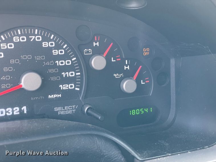 image for item MM9439 2004 Ford Explorer  SUV