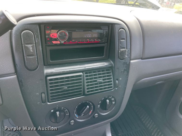 image for item MM9439 2004 Ford Explorer  SUV