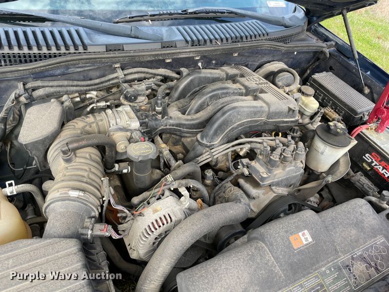 image for item MM9439 2004 Ford Explorer  SUV