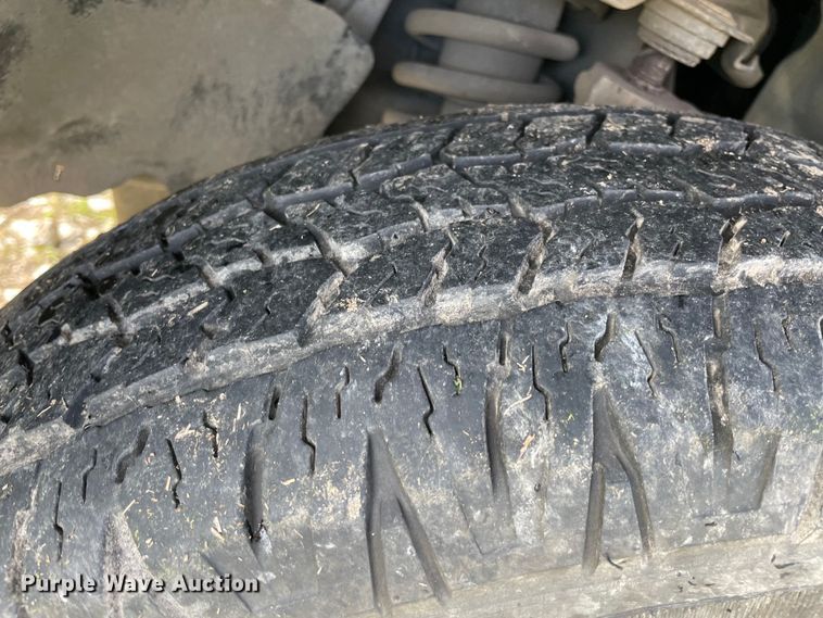 image for item MM9439 2004 Ford Explorer  SUV