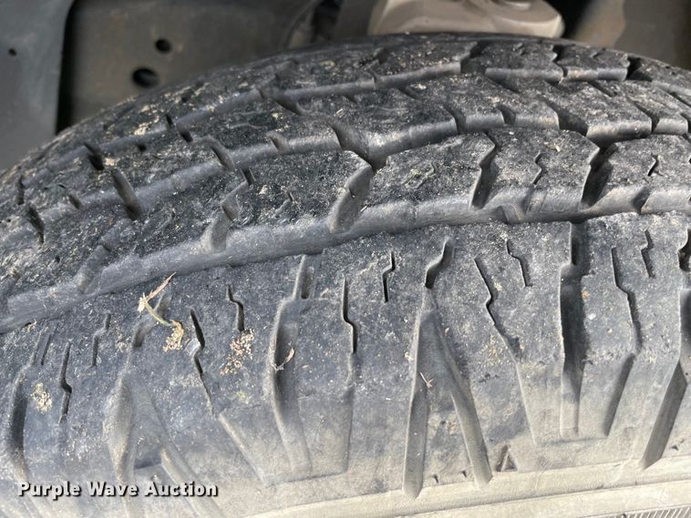 image for item MM9439 2004 Ford Explorer  SUV