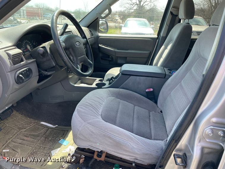 image for item MM9440 2005 Ford Explorer  SUV