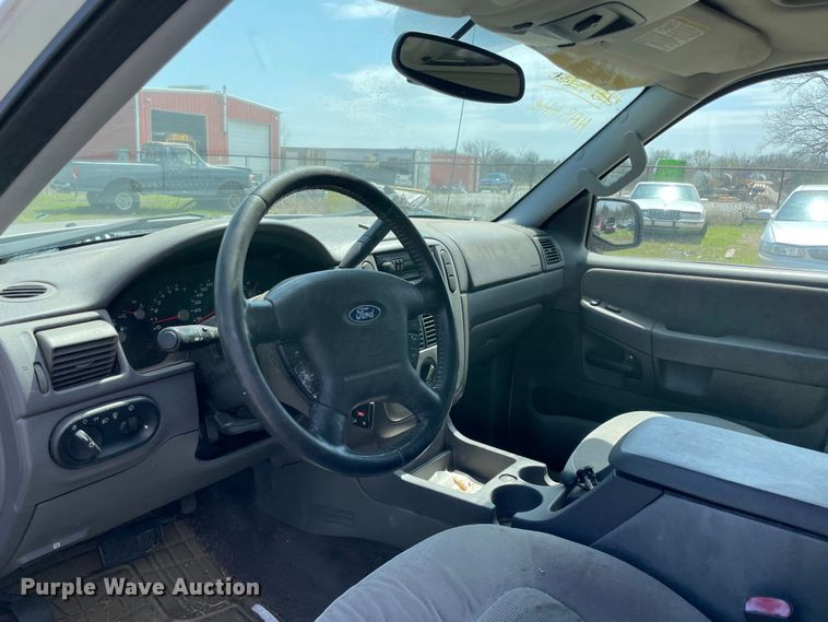 image for item MM9440 2005 Ford Explorer  SUV