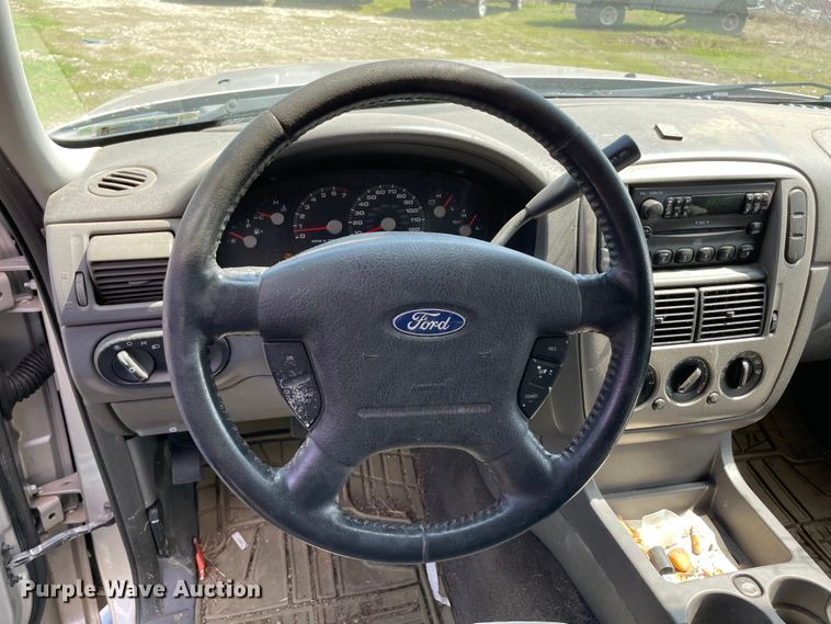 image for item MM9440 2005 Ford Explorer  SUV