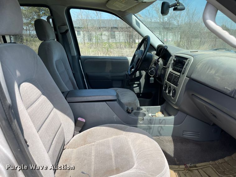 image for item MM9440 2005 Ford Explorer  SUV