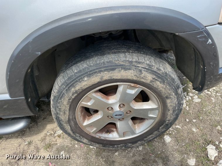 image for item MM9440 2005 Ford Explorer  SUV