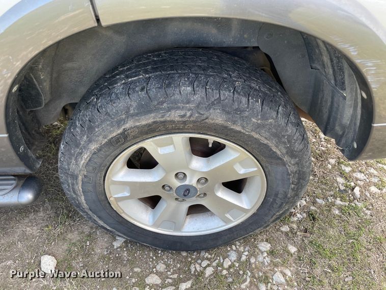 image for item MM9440 2005 Ford Explorer  SUV