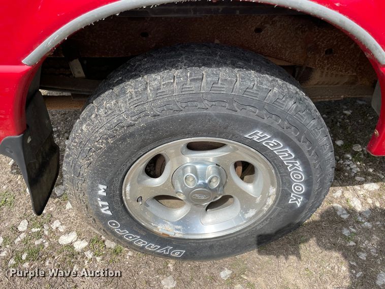 image for item MM9442 2000 Ford Ranger  SuperCab pickup truck