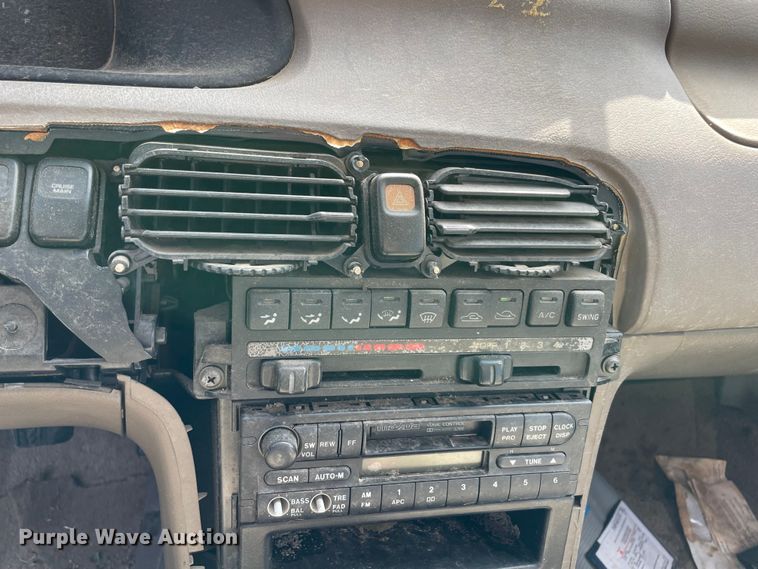 image for item MM9449 1995 Mazda 626