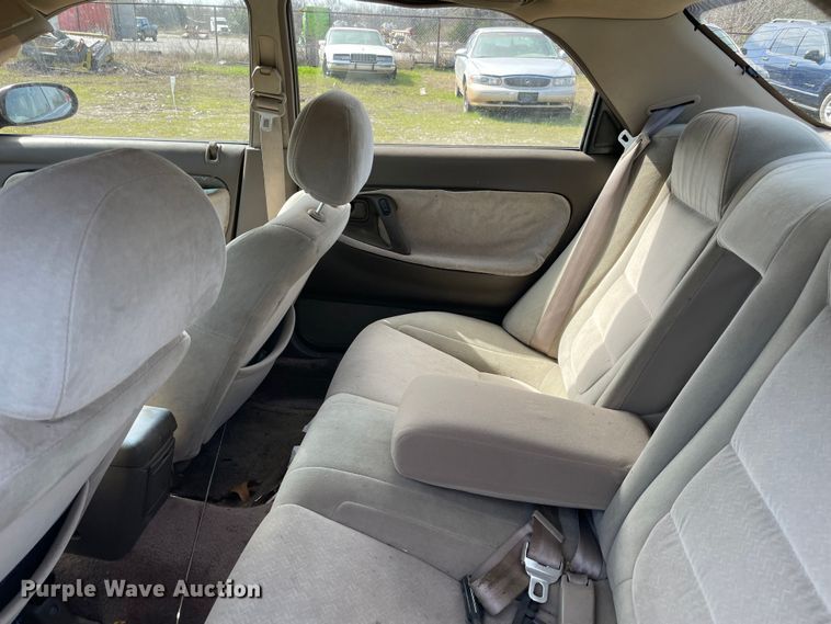 image for item MM9449 1995 Mazda 626