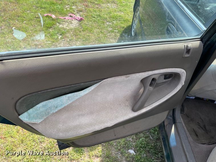 image for item MM9449 1995 Mazda 626