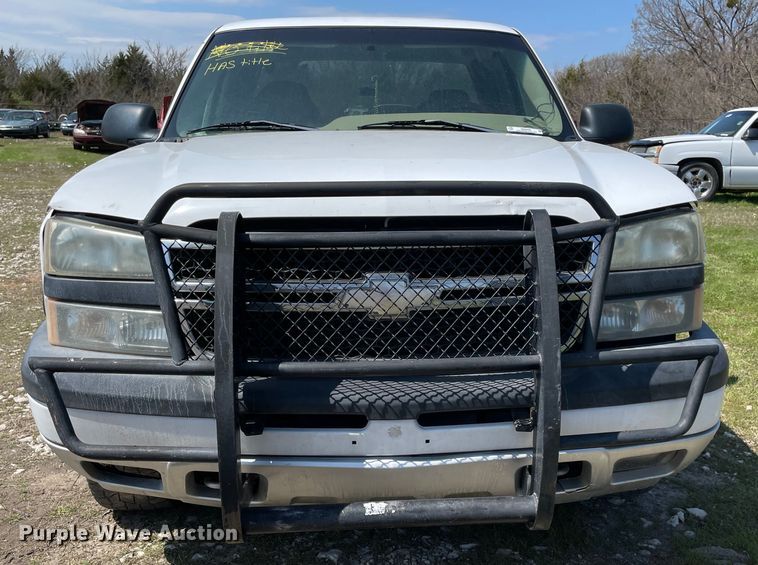 image for item MM9450 2005 Chevrolet Silverado 1500  Ext. Cab pickup truck