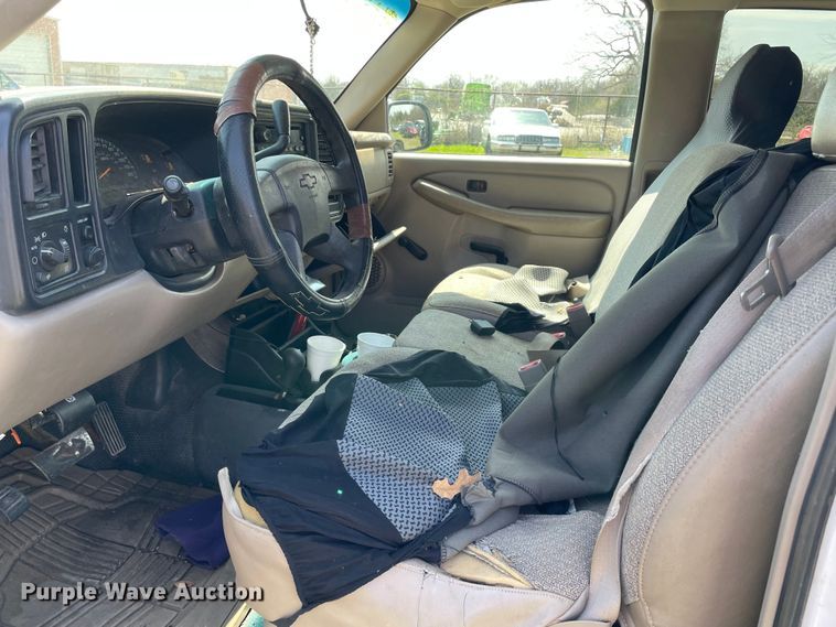 image for item MM9450 2005 Chevrolet Silverado 1500  Ext. Cab pickup truck