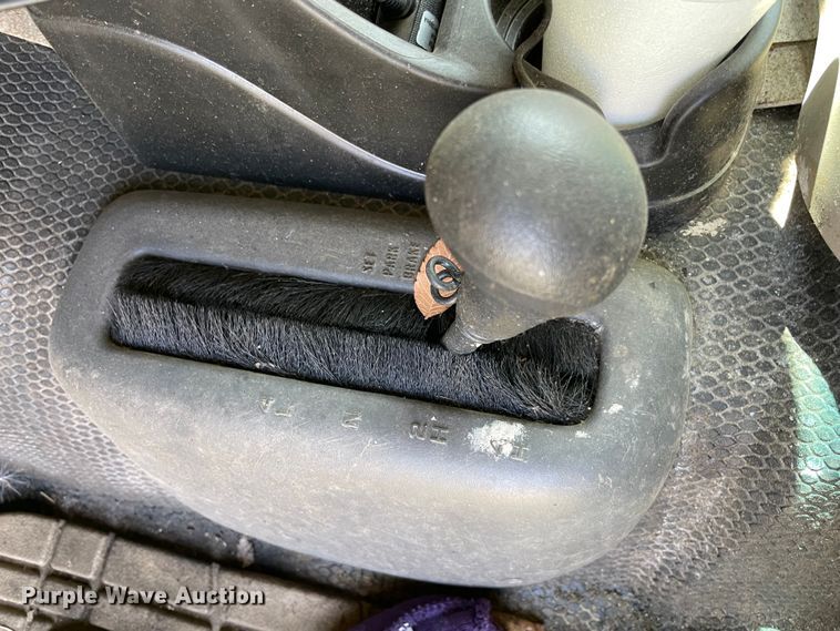 image for item MM9450 2005 Chevrolet Silverado 1500  Ext. Cab pickup truck