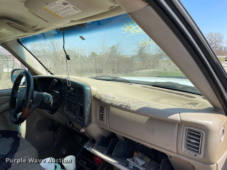 image for item MM9450 2005 Chevrolet Silverado 1500  Ext. Cab pickup truck