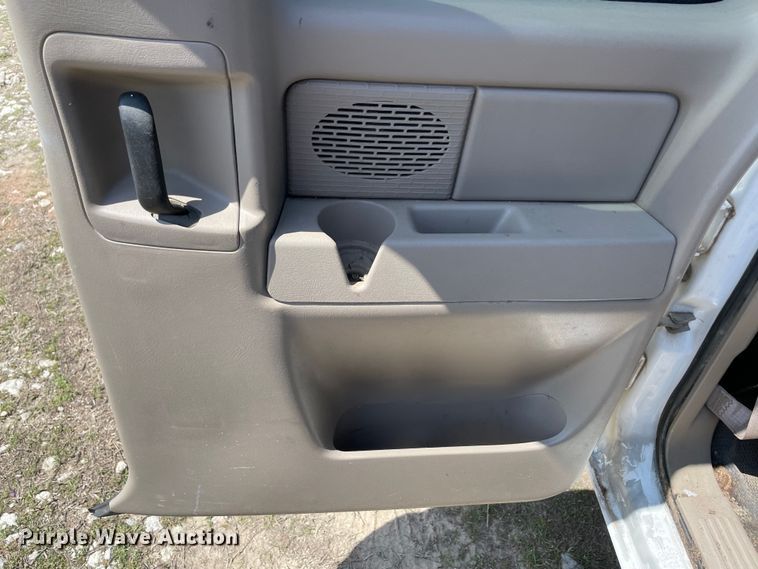 image for item MM9450 2005 Chevrolet Silverado 1500  Ext. Cab pickup truck