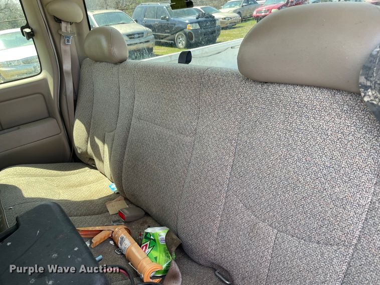 image for item MM9450 2005 Chevrolet Silverado 1500  Ext. Cab pickup truck