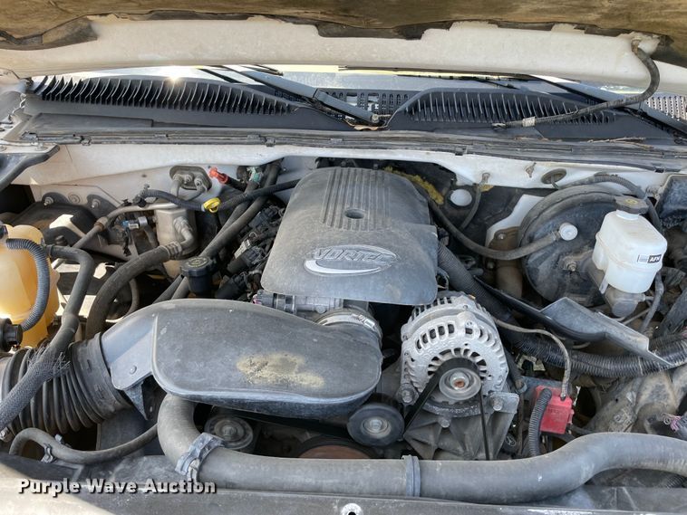 image for item MM9450 2005 Chevrolet Silverado 1500  Ext. Cab pickup truck