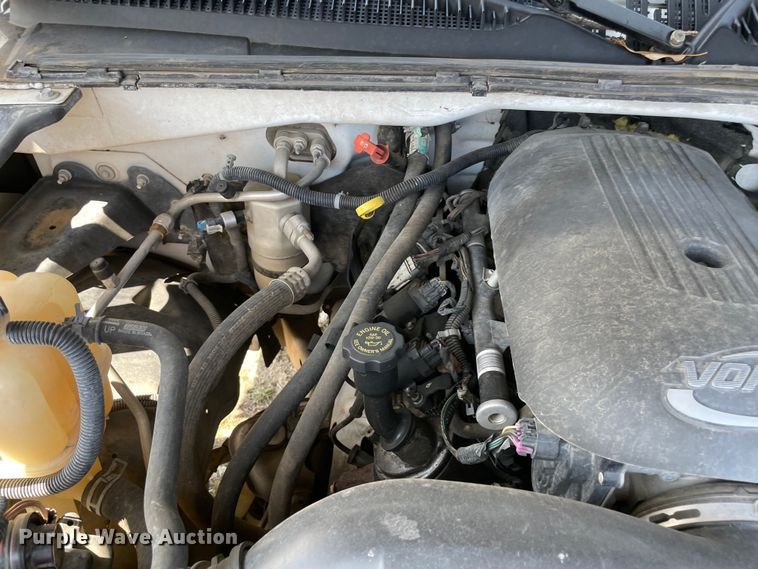 image for item MM9450 2005 Chevrolet Silverado 1500  Ext. Cab pickup truck