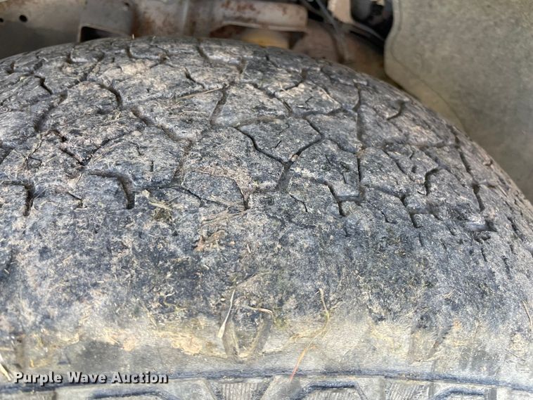 image for item MM9450 2005 Chevrolet Silverado 1500  Ext. Cab pickup truck