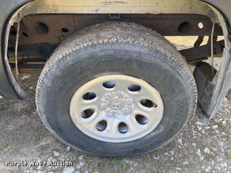 image for item MM9450 2005 Chevrolet Silverado 1500  Ext. Cab pickup truck