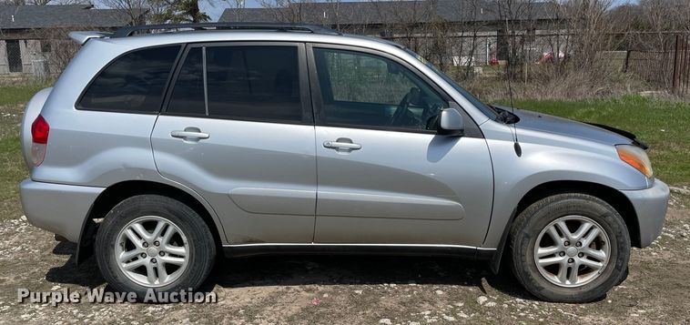 image for item MM9451 2002 Toyota Rav4 L  SUV