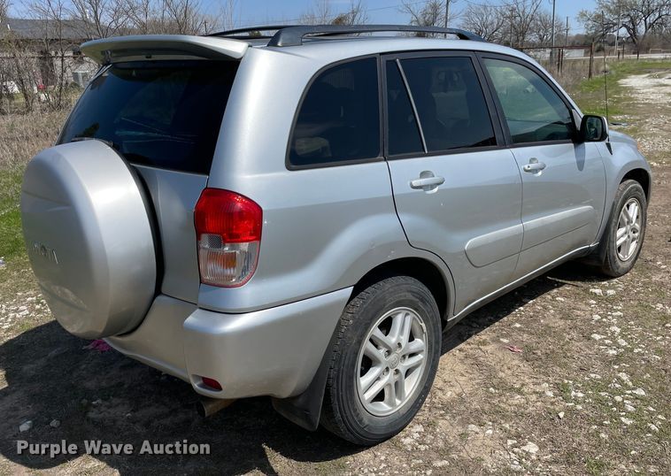 image for item MM9451 2002 Toyota Rav4 L  SUV