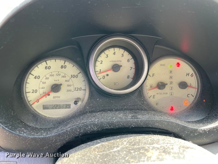 image for item MM9451 2002 Toyota Rav4 L  SUV