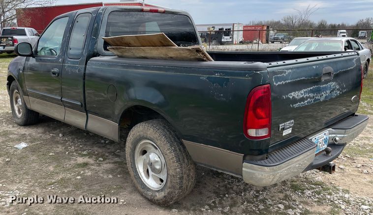 image for item MM9453 2001 Ford F150  SuperCab pickup truck