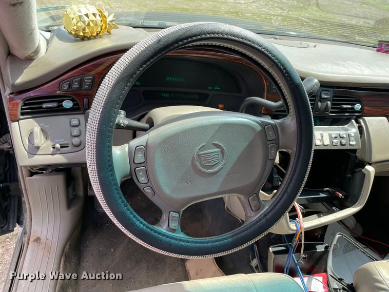 image for item MM9454 2004 Cadillac DeVille