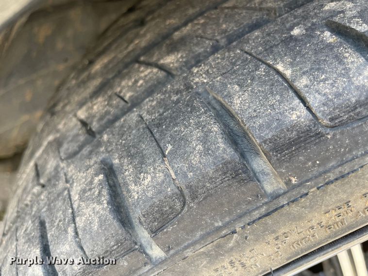 image for item MM9454 2004 Cadillac DeVille