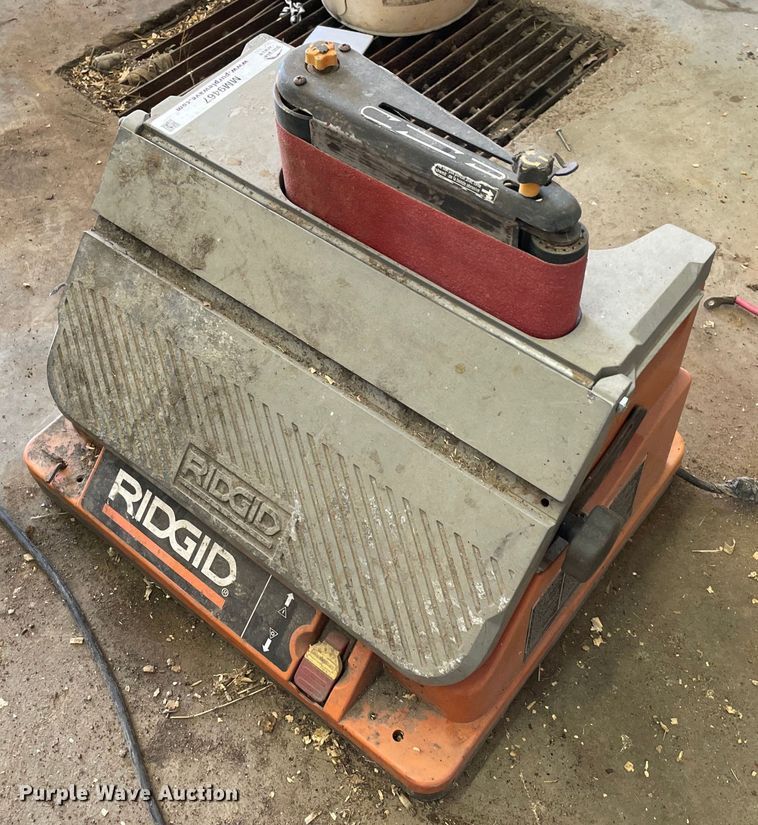 image for item MM9467 Rigid EB44242  oscillating spindle sander