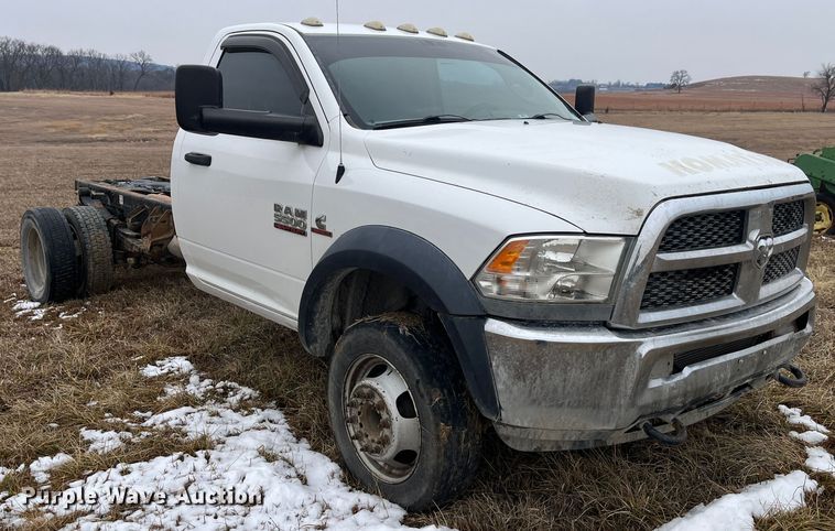 image for item MN9532 2014 Dodge Ram 5500  truck cab and chassis