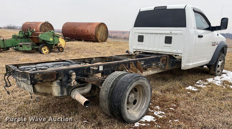 image for item MN9532 2014 Dodge Ram 5500  truck cab and chassis