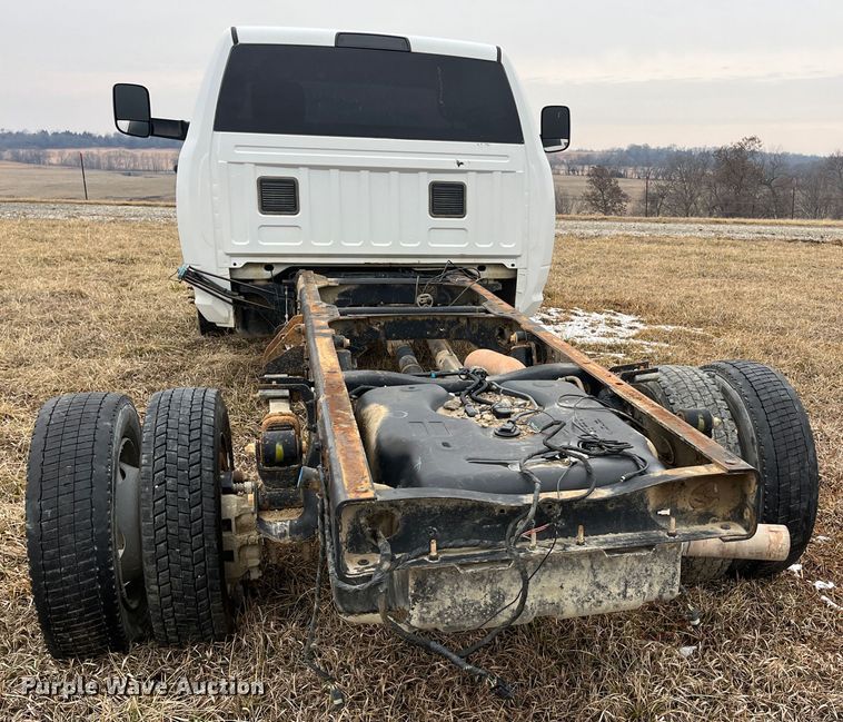 image for item MN9532 2014 Dodge Ram 5500  truck cab and chassis