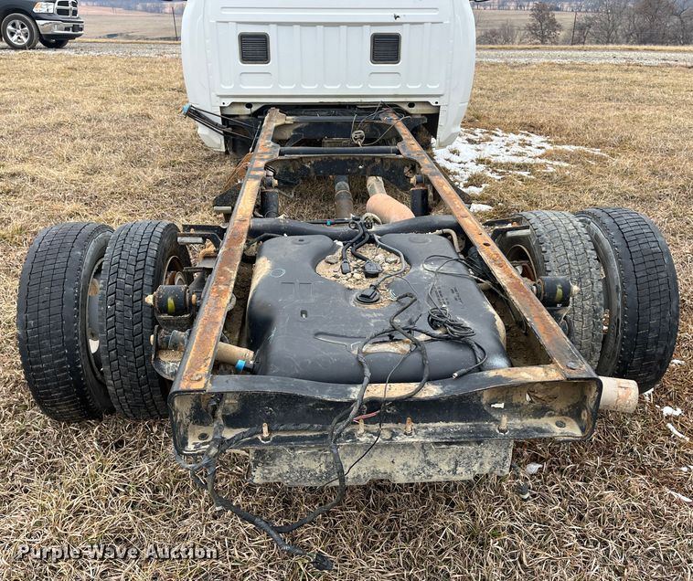 image for item MN9532 2014 Dodge Ram 5500  truck cab and chassis