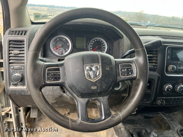 image for item MN9532 2014 Dodge Ram 5500  truck cab and chassis