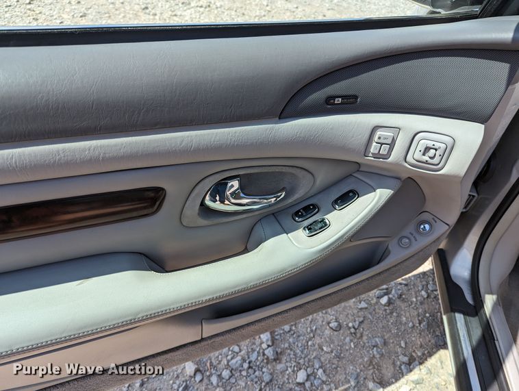 image for item MN9807 1998 Lincoln Mark VIII