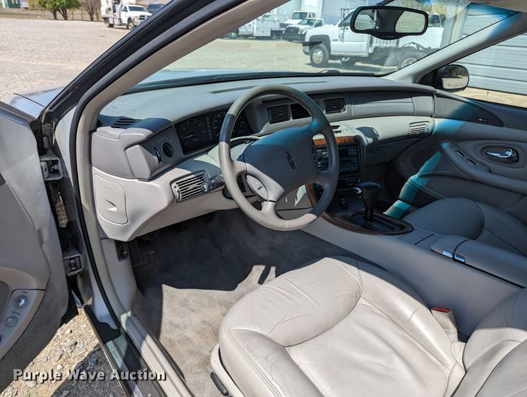 image for item MN9807 1998 Lincoln Mark VIII