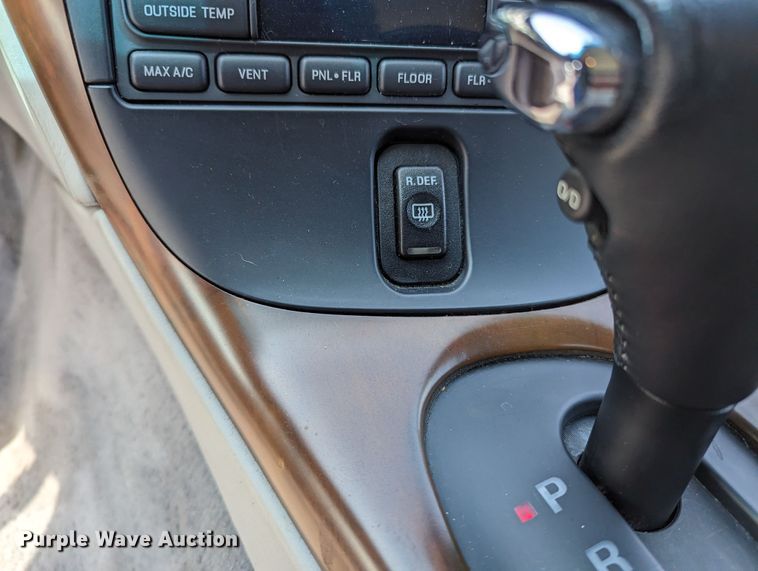 image for item MN9807 1998 Lincoln Mark VIII