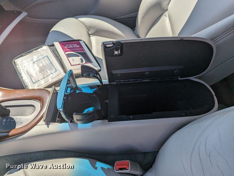 image for item MN9807 1998 Lincoln Mark VIII