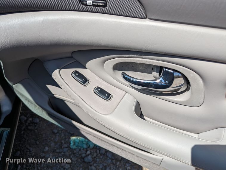 image for item MN9807 1998 Lincoln Mark VIII