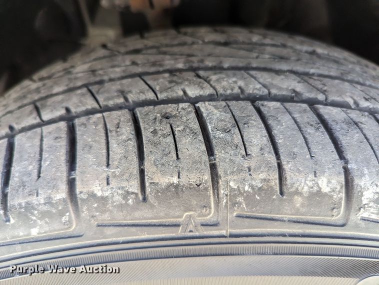 image for item MN9807 1998 Lincoln Mark VIII